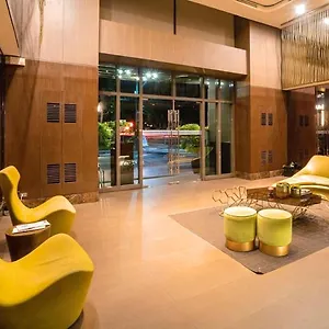 Kl Tower Makati By Ph Staycation Apartment